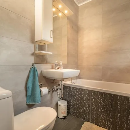 Home Service Apartman * Hévíz